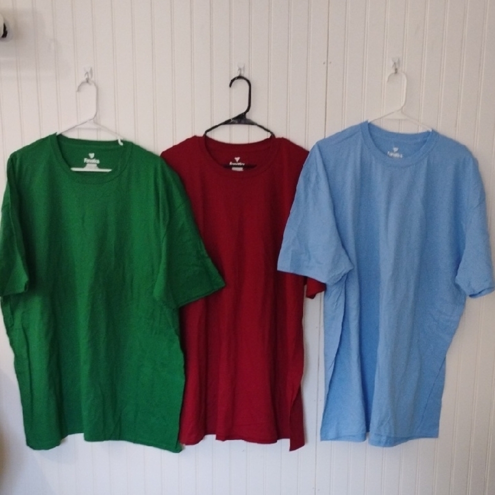 3 Pack Men's Green, Red, and Blue T-Shirts
